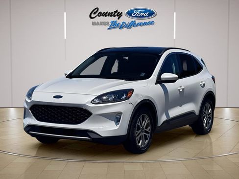 Used 2021 Ford Escape SEL w/ Technology Package FWD image 33