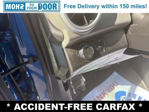 Used 2018 Chevrolet Sonic LT w/ Convenience Package image 14