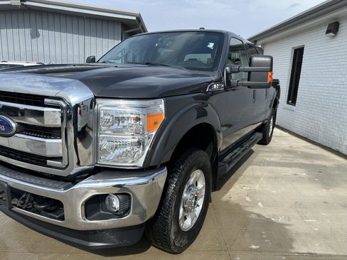 Used 2016 Ford F250 XLT w/ Camper Package AWD/4WD image 7