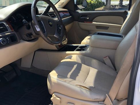 Used 2012 Chevrolet Tahoe LT RWD image 12