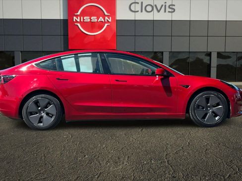 Used 2022 Tesla Model 3 RWD image 9