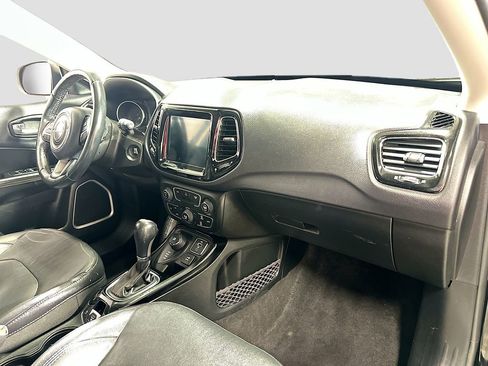 Used 2018 Jeep Compass Limited AWD/4WD image 30