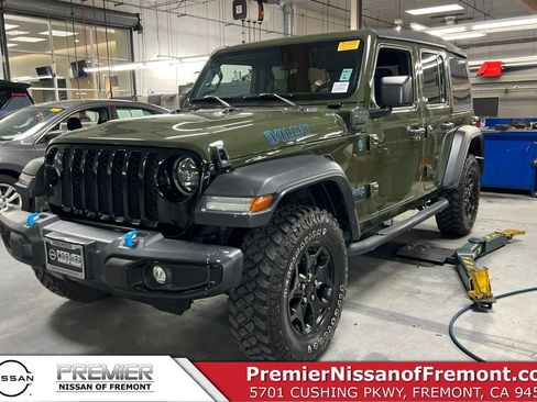 Used 2023 Jeep Wrangler Unlimited w/ Cold Weather Group AWD/4WD image 1