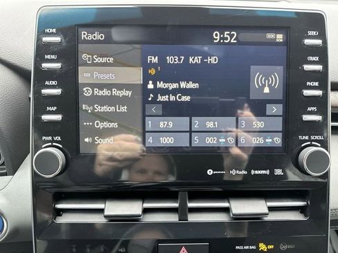 Used 2021 Toyota Avalon Limited w/ Advanced Safety Package image 16