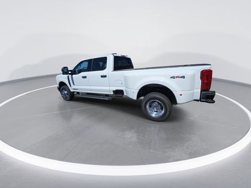 New 2026 Ford F350 XLT image 6