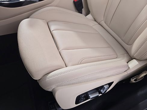 Used 2021 BMW X3 xDrive30i w/ Premium Package image 18