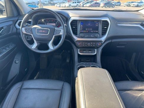Used 2023 GMC Acadia SLT w/ Elevation Edition image 13