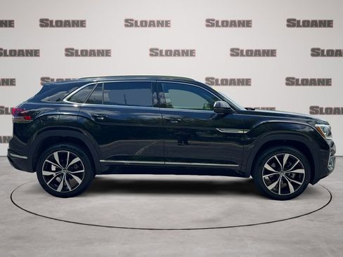 Used 2024 Volkswagen Atlas Cross Sport SEL Premium R-Line AWD/4WD image 6
