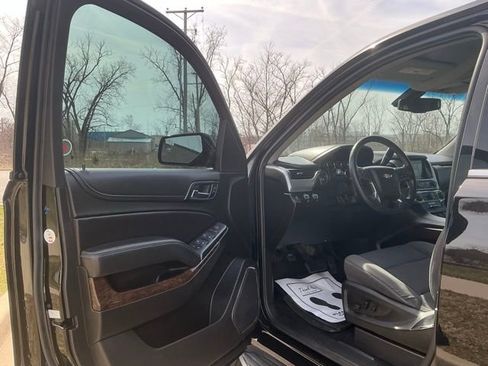 Used 2018 Chevrolet Tahoe LS image 15