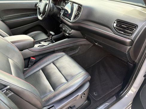 Used 2025 Dodge Durango GT AWD/4WD image 31