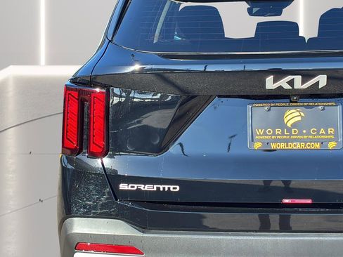 New 2026 Kia Sorento LX FWD image 30