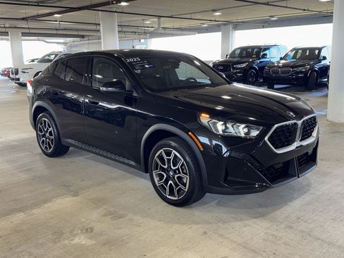 Certified 2025 BMW X2 xDrive28i image 1