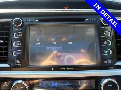 Used 2016 Toyota Highlander Limited AWD/4WD image 35