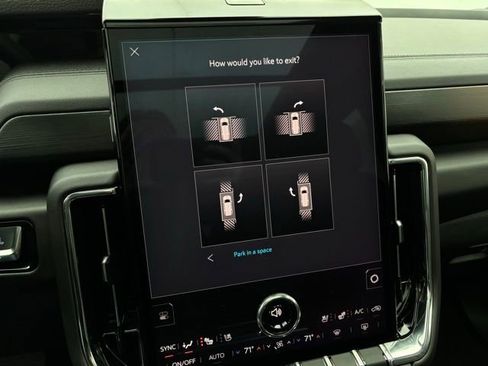 New 2026 GMC Yukon XL Denali w/ Denali Reserve Package image 32