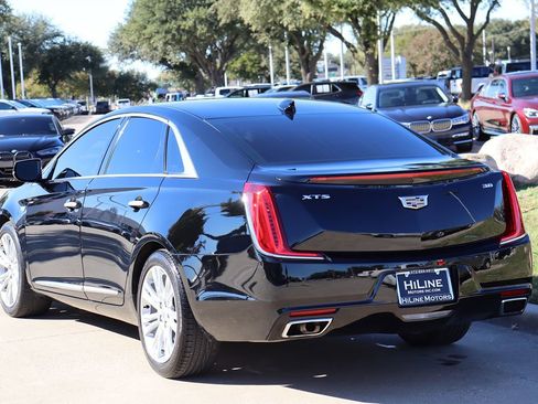 Used 2019 Cadillac XTS Luxury image 7