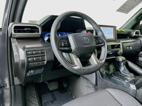 Certified 2026 Toyota Tacoma TRD Off-Road AWD/4WD image 9