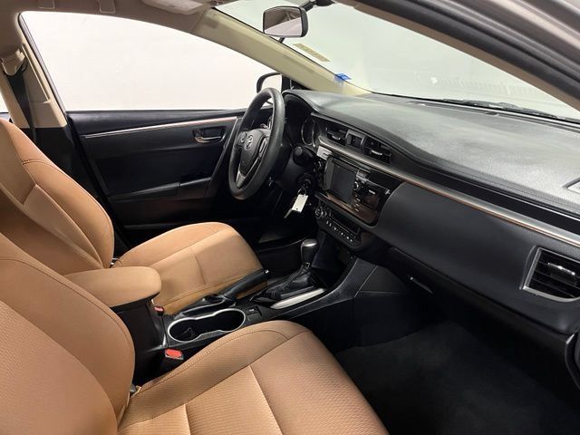 Used 2015 Toyota Corolla LE FWD image 11