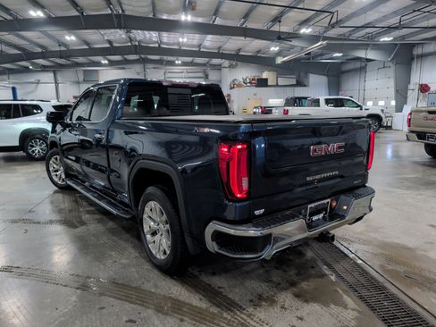 Used 2019 GMC Sierra 1500 SLT w/ SLT Premium Package image 4