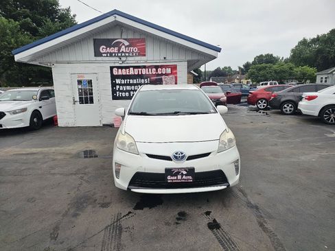 Used 2013 Toyota Prius Persona Series FWD image 2