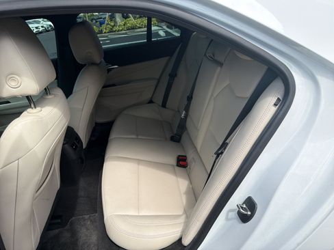 Used 2023 Cadillac CT4 Luxury RWD image 15
