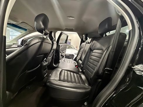 Used 2017 Ford Edge SEL w/ Equipment Group 201A FWD image 15