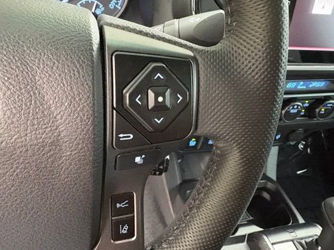 Used 2021 Toyota Tacoma TRD Off-Road w/ Technology Package AWD/4WD image 24