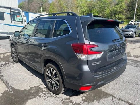 Used 2022 Subaru Forester Limited AWD/4WD image 8