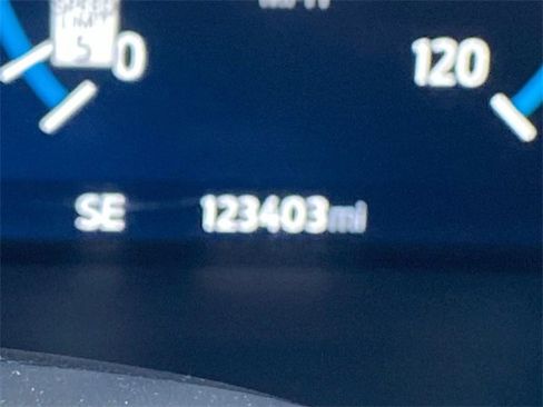 Used 2022 Ford F150 Lariat w/ Equipment Group 502A High image 17