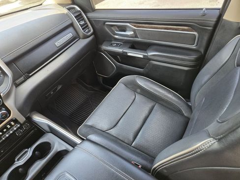 Used 2019 RAM 1500 Laramie image 18