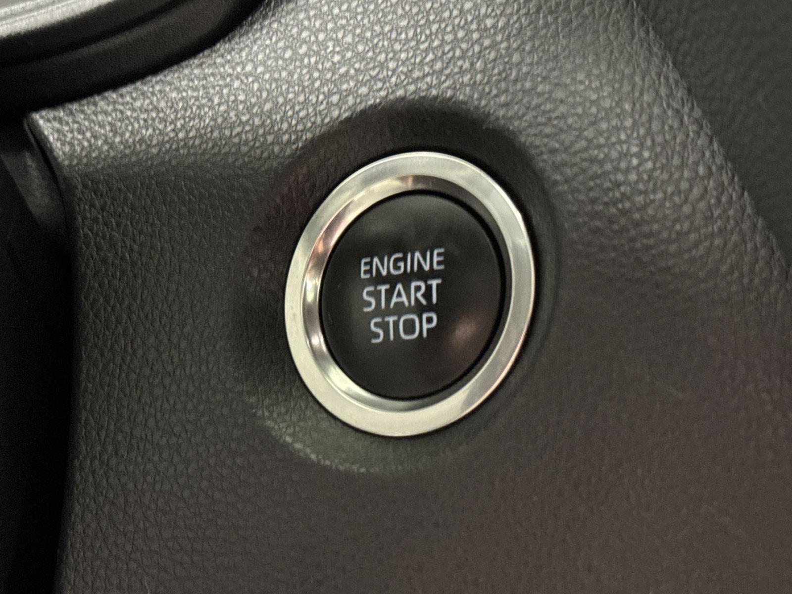 Used 2025 Toyota Corolla SE FWD image 42