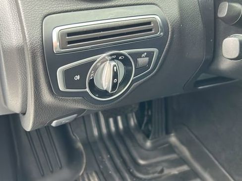 Used 2016 Mercedes-Benz C 300 4MATIC Sedan image 4