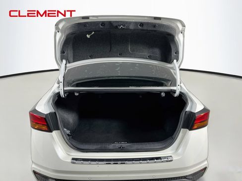 Used 2022 Nissan Altima 2.5 SR FWD image 10