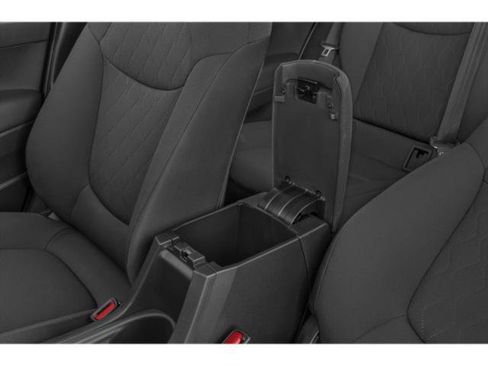 Used 2023 Toyota Corolla Cross LE AWD/4WD image 14