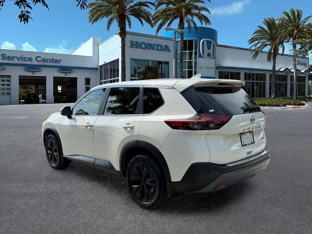 Used 2023 Nissan Rogue SV FWD image 4