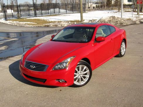 Used 2011 INFINITI G37 x Coupe w/ Premium Pkg image 4