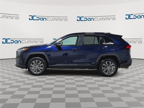 Used 2025 Toyota RAV4 XLE Premium w/ Weather Package image 5