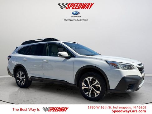 Used 2022 Subaru Outback Limited w/ Tech Package 3 AWD/4WD image 1