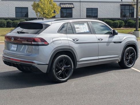 New 2026 Volkswagen Atlas Cross Sport SEL R-Line AWD/4WD image 4