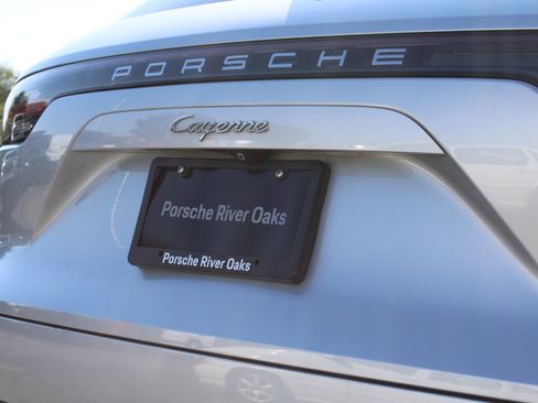 Used 2019 Porsche Cayenne image 67