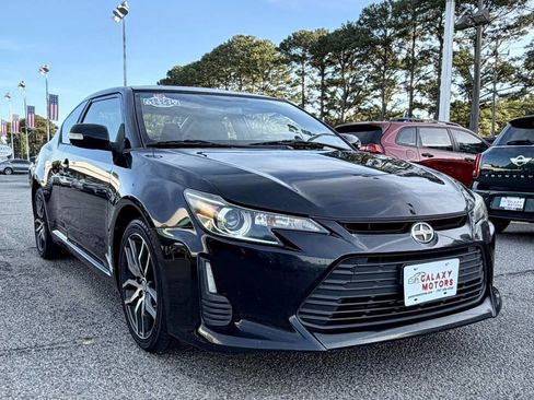 Used 2016 Scion tC FWD image 3