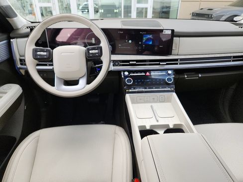New 2025 Hyundai Santa Fe Calligraphy AWD/4WD image 10