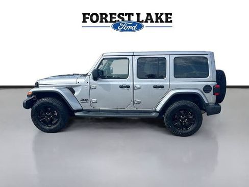 Used 2019 Jeep Wrangler Unlimited Sahara AWD/4WD image 4