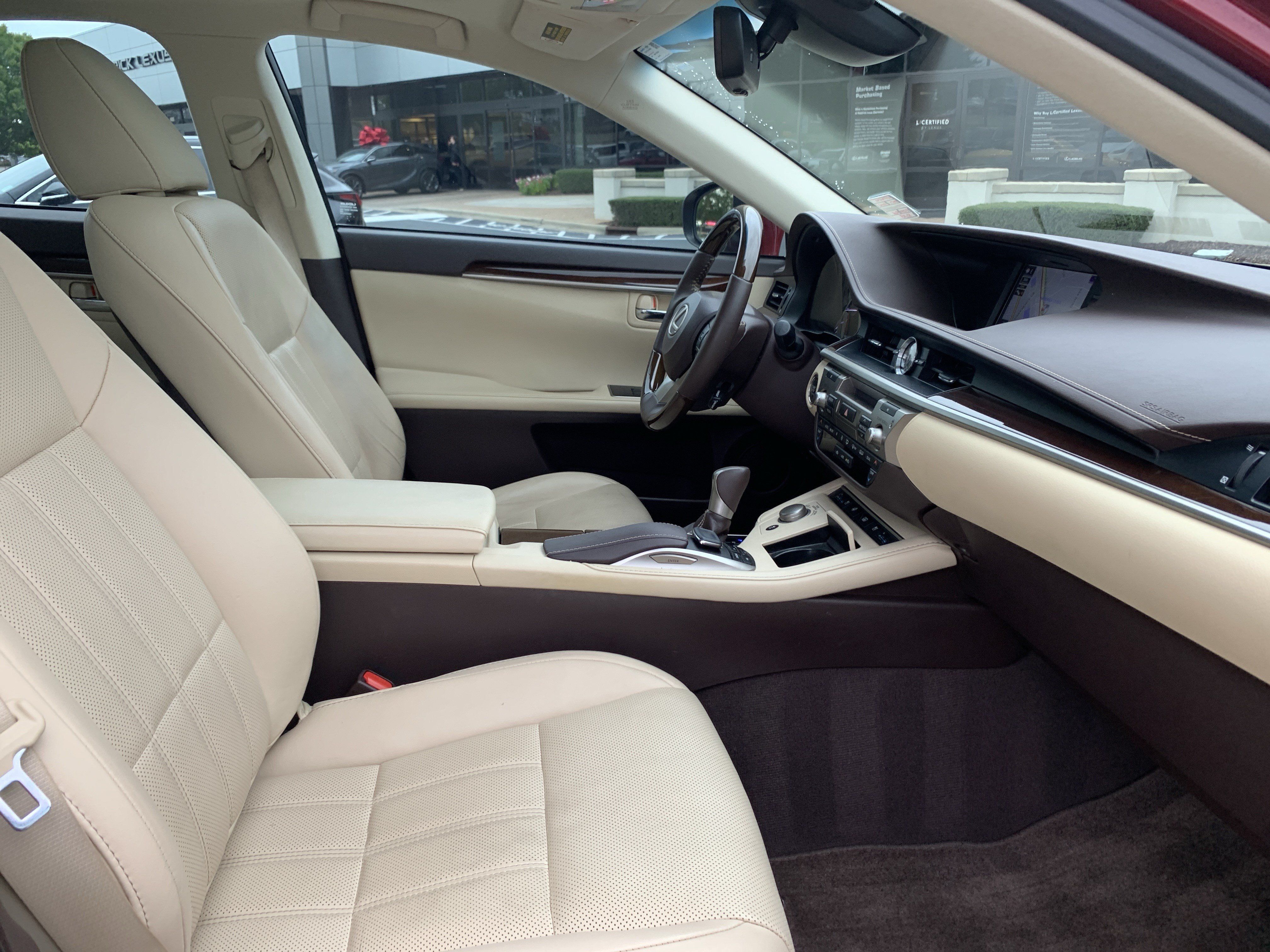 Used 2017 Lexus ES 350 w/ Luxury Package FWD image 35