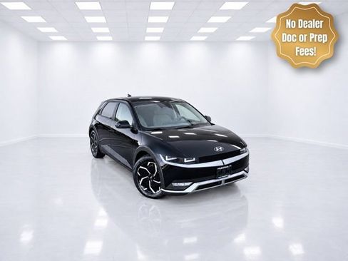 Used 2024 Hyundai Ioniq 5 SEL AWD/4WD image 3