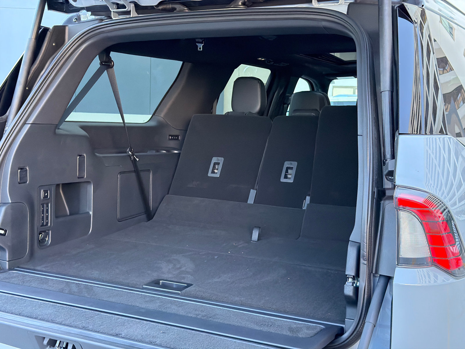 New 2026 Lincoln Navigator L Reserve AWD/4WD image 8