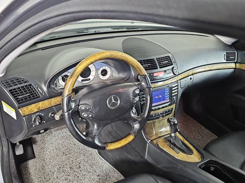 Used 2007 Mercedes-Benz E 350 Sedan image 13