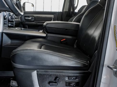 Used 2018 RAM 2500 Laramie w/ Sport Appearance Group AWD/4WD image 30