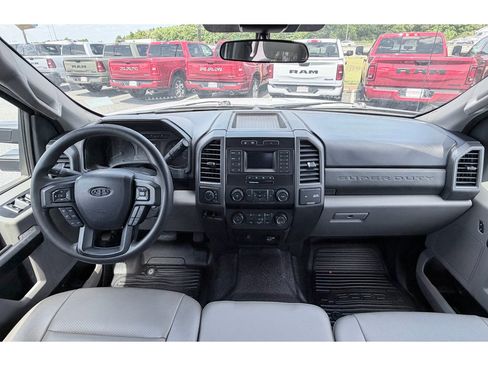 Used 2021 Ford F550 4x4 Crew Cab Super Duty w/ Power Equipment Group image 9