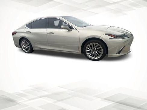 Used 2019 Lexus ES 350 Ultra Luxury w/ Accessory Package 2 image 6