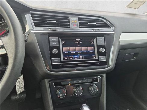 Used 2020 Volkswagen Tiguan S FWD image 14